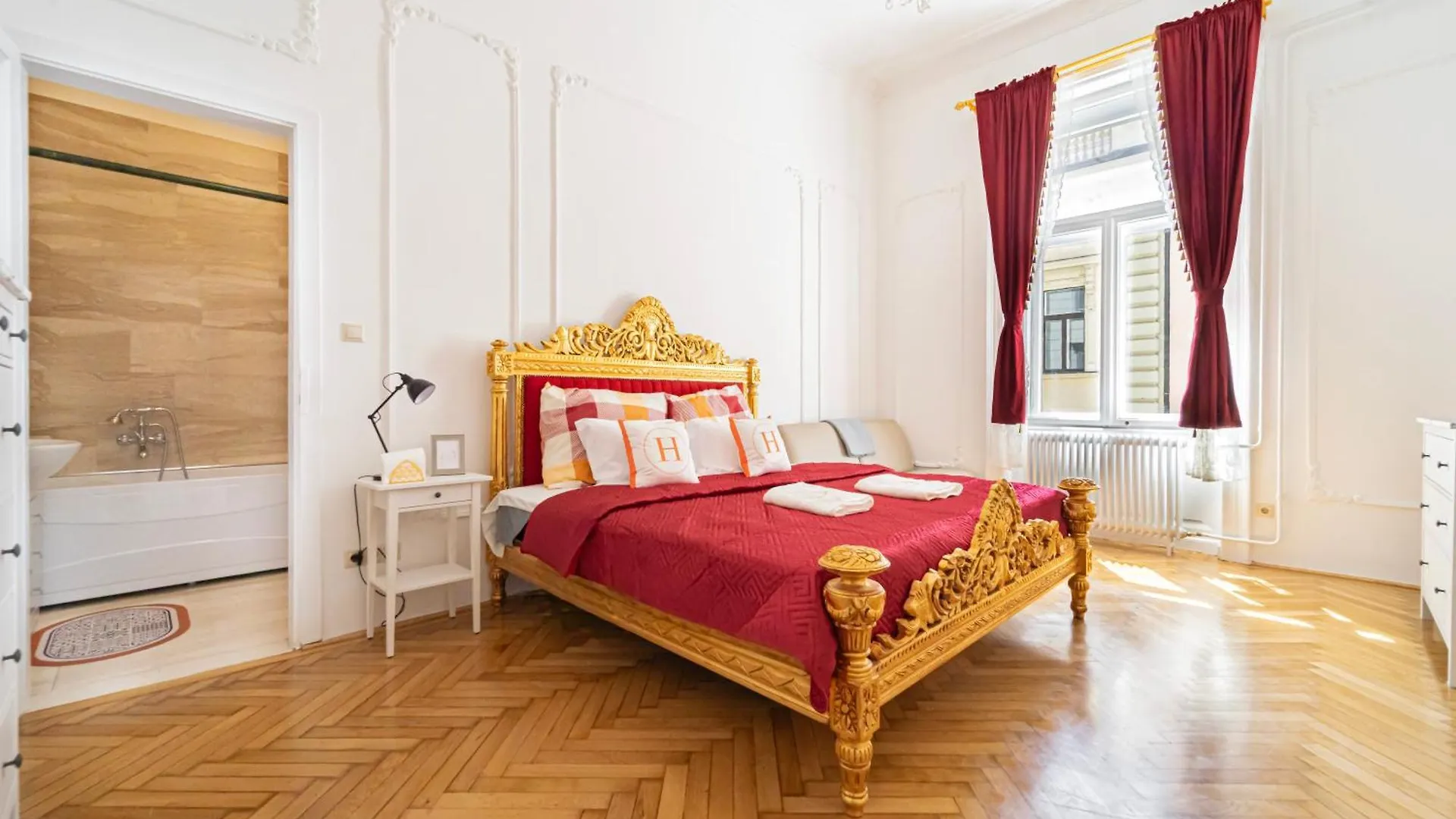Unique Home At Chain Bridge With Danube View Budapesta